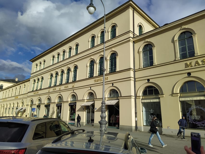 Residence of Munich private tour with skip the line ticket - Cuvellier Theater: optional in some versions, quick if you add it