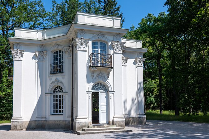 Skip-the-line Nymphenburg Palace Guided Tour with Transfers - Carriage Museum tickets: included, and it’s worth planning for