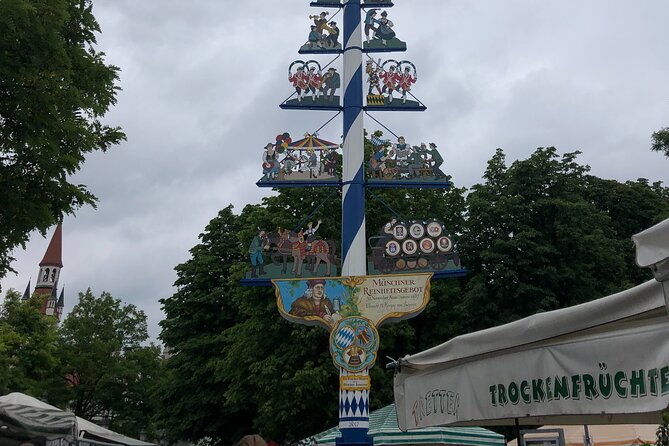 The Perfect Start: Munich PRIVATE Tour with Bavarian Breakfast - Marienplatz: Seeing the Glockenspiel Moment in the Flow